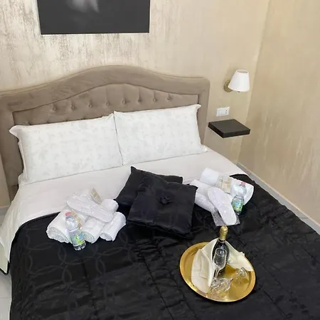 Le Luxury Siracusa בית הארחה סירקוזה
