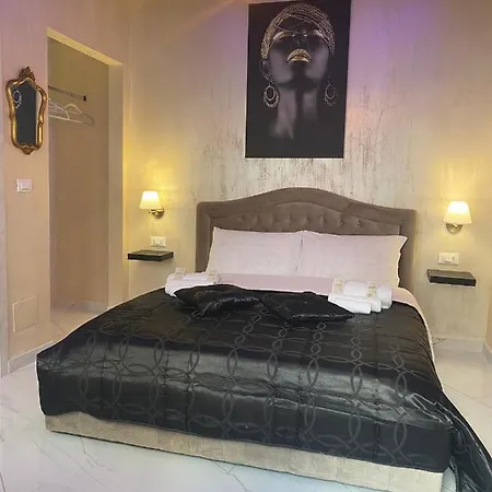Le Luxury Siracusa בית הארחה *